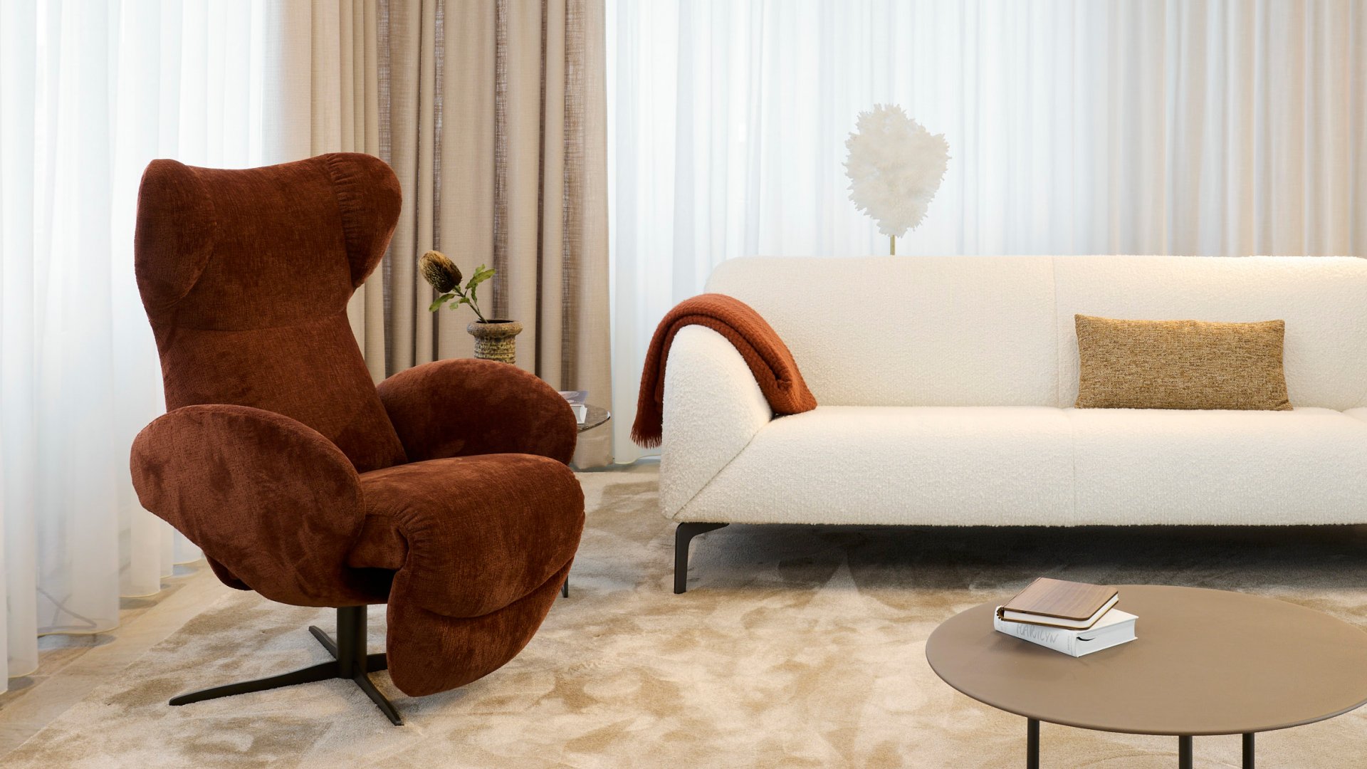 Fauteuil relax design Jori dans un intérieur contemporain
