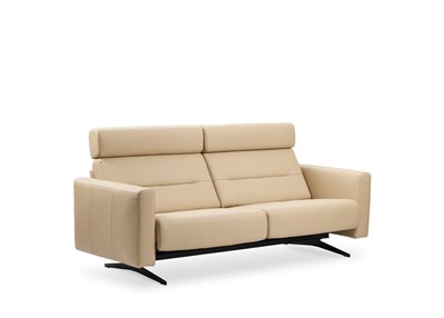 salon-cuir-stressless-stella-paloma-beige-headrest-wide-armrest-black-leg-2-5s-02.jpg