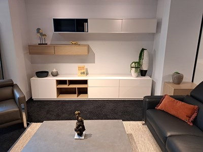 MEU-Neococoon-Adatto-Mural