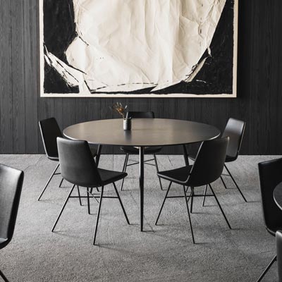 table-joli-marguerite-round-black-iron-picto.jpg