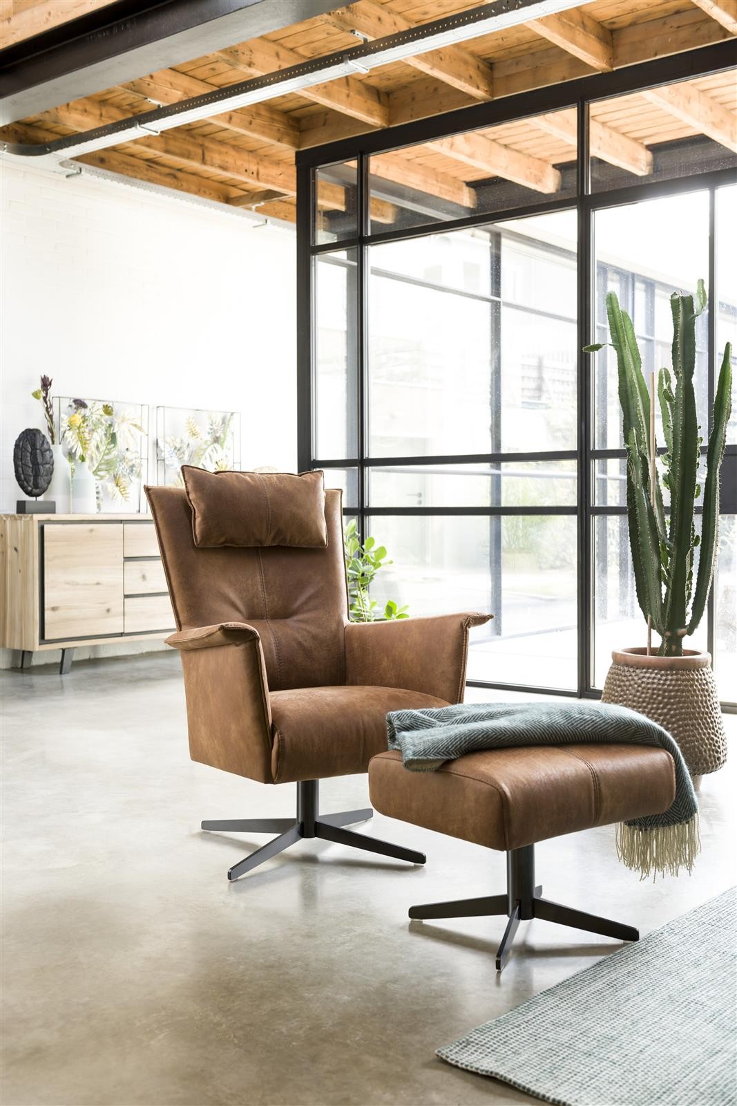 Henders-Hazel-fauteuil-Carola