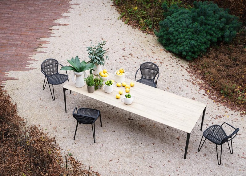table-joli-layers-250-100-soft-oak-01.jpg