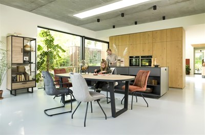 chaise-mailleux-henders-hazel-michiel-ambi-01.jpg