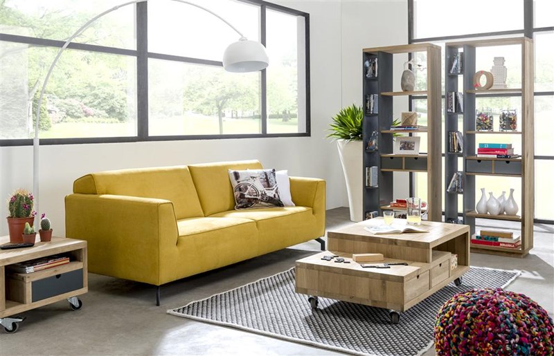 salon-novara-28341-yellow-ambiance-01-photo.jpg