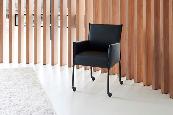 chaise-mailleux-joli-gaugin-accoudoir.jpg